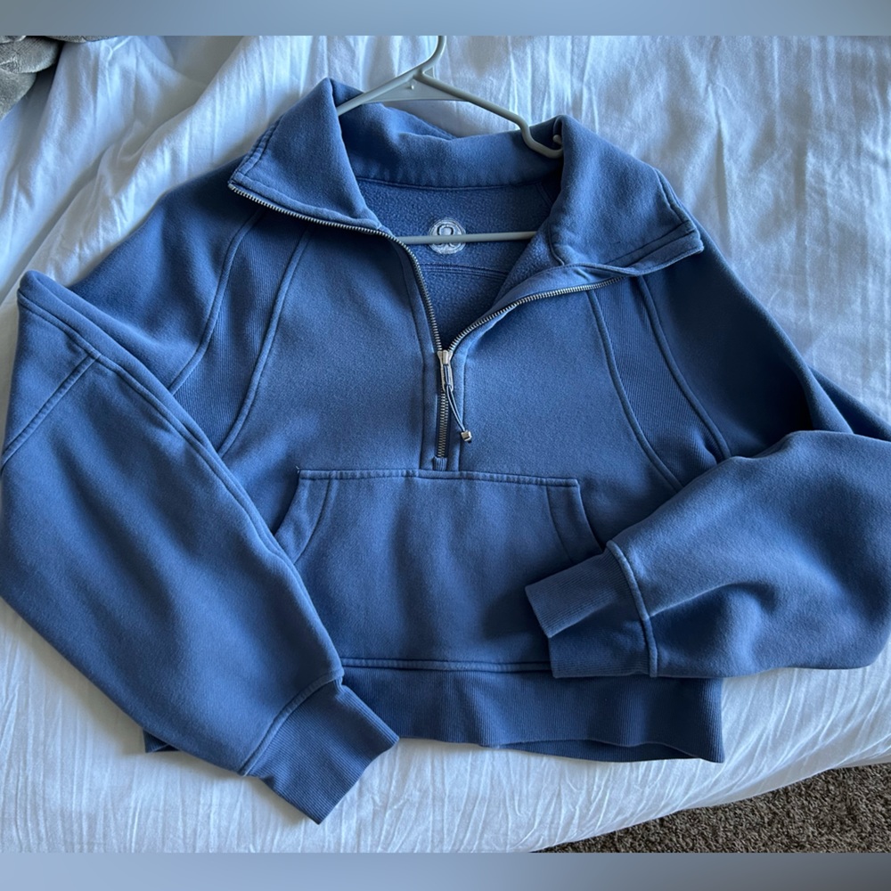 Lululemon Scuba Funnel Neck Half Zip in Water Drop